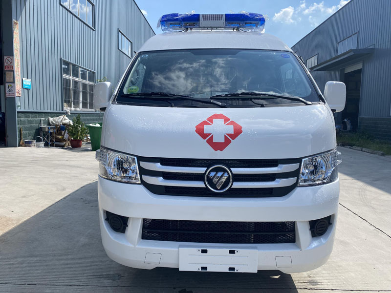 福田G7長(zhǎng)軸救護(hù)車