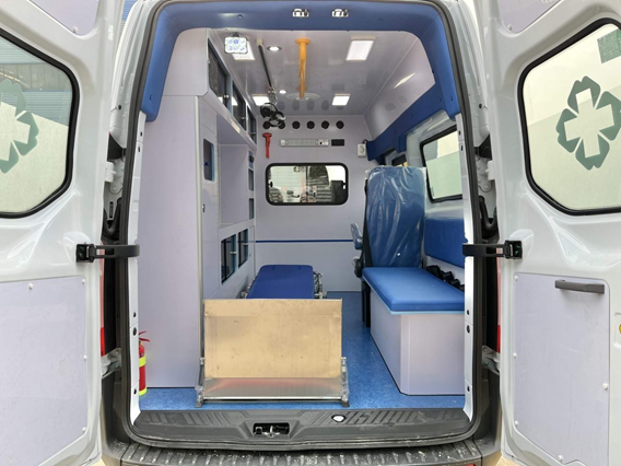 新全順中軸中頂汽油自動(dòng)檔國六-監(jiān)護(hù)