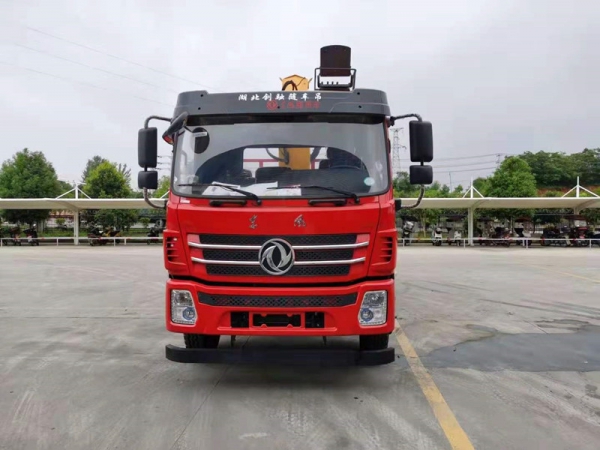 國(guó)六東風(fēng)隨專K5徐工8K單橋隨車(chē)吊