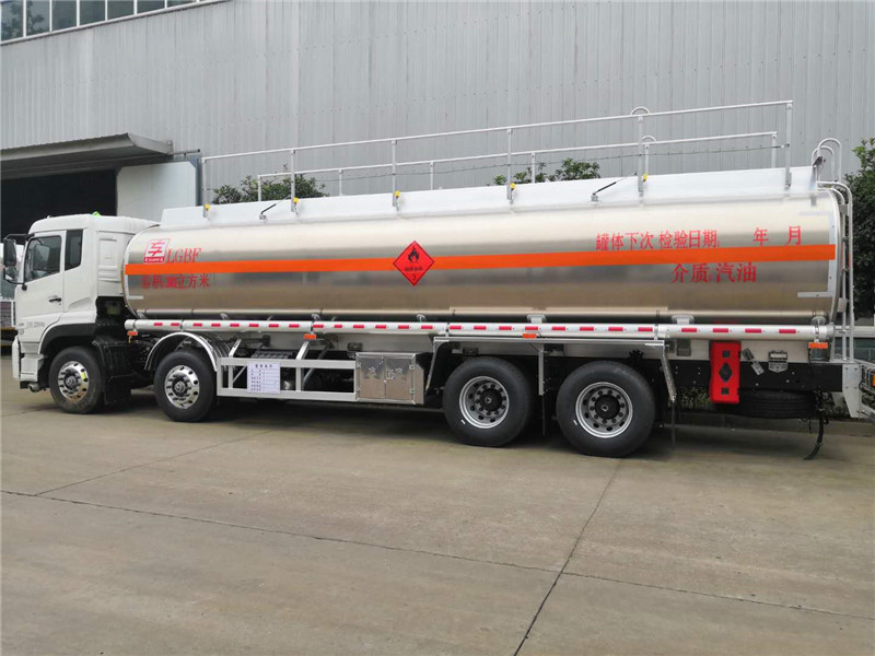 東風(fēng)天龍前四后八30方鋁合金運(yùn)油車(chē)